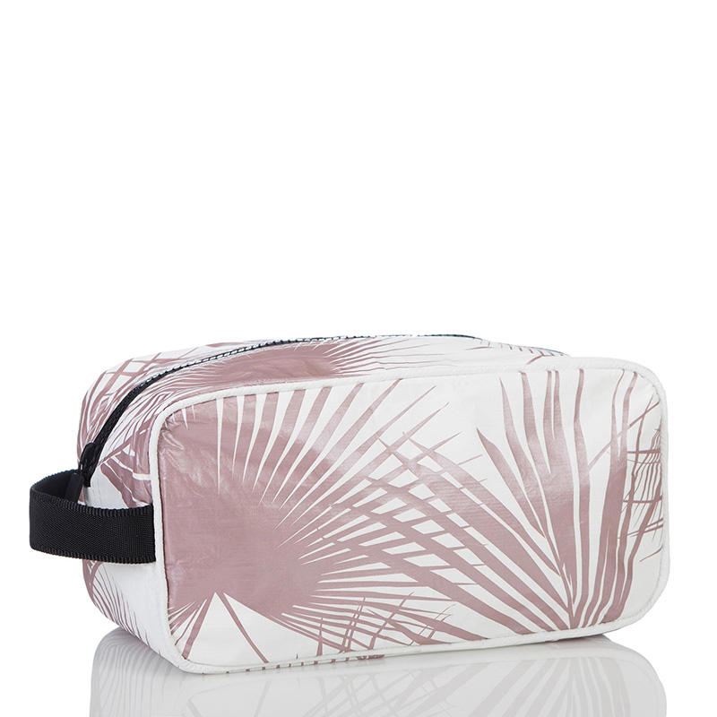 Customised Tyvek Dopp Kit Bag Fashionable Travel Weekender Waterproof Makeup Brush Pouch Zipper Closure Letter Personalised Logo